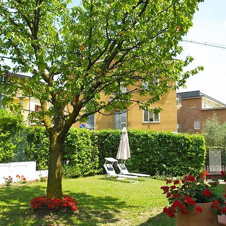 B&B La Maison Degli Angeli Desenzano del Garda Buitenkant foto