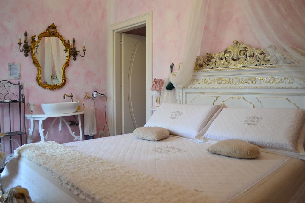 B&B La Maison Degli Angeli Desenzano del Garda Kamer foto