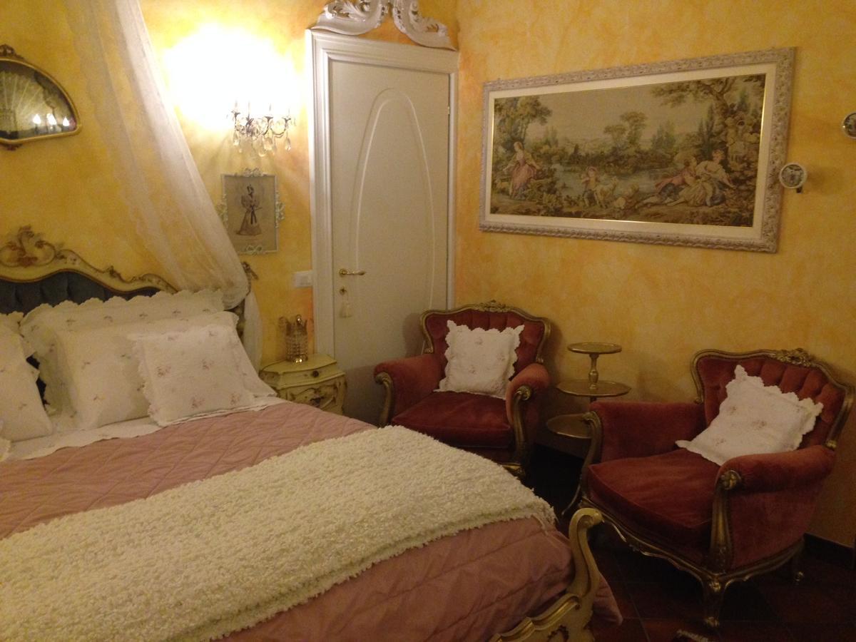 B&B La Maison Degli Angeli Desenzano del Garda Buitenkant foto